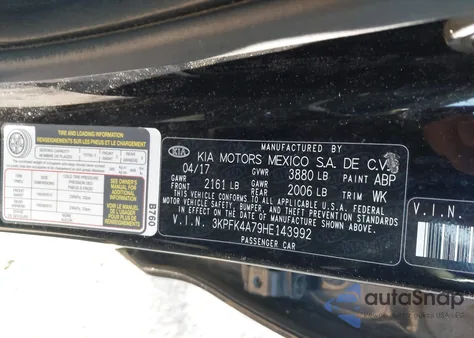 2017 Kia Forte Lx z USA, uszkodzony, nr VIN 3KPFK4A79HE143992